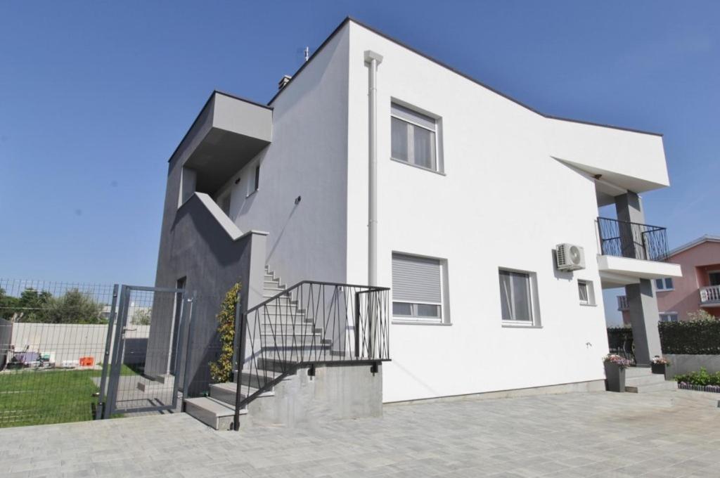 Apartments La Mar Zambratija Екстер'єр фото
