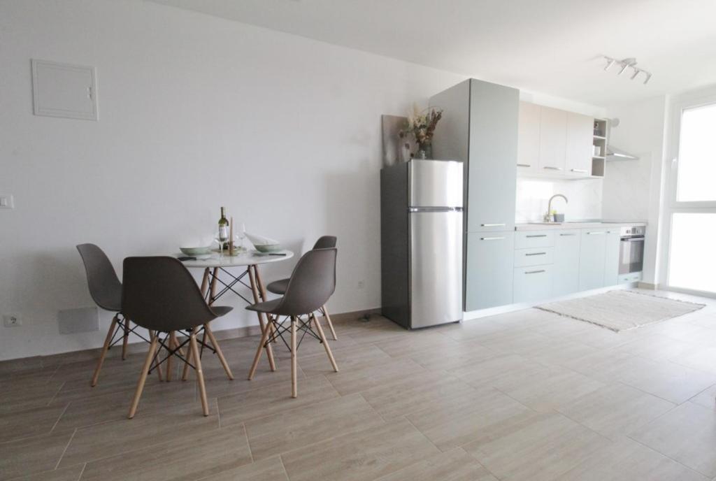 Apartments La Mar Zambratija Екстер'єр фото